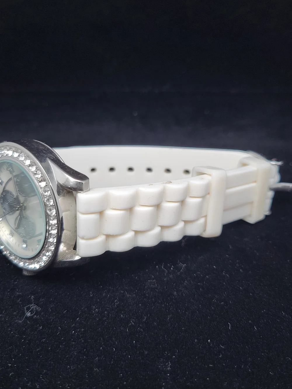 Vivani Women's Silver Crystal Bezel Watch with White Strap
